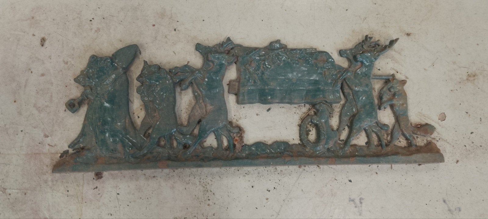 Antiek gietijzeren paneel met jachtscène, Ophalen