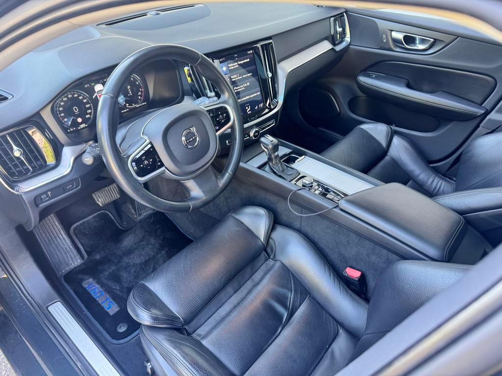 Volvo V60 T5 R-Design | 250pk Geartronic 2018 | Vol optie!, Auto's, 1800 kg, 4 cilinders, 1969 cc, Origineel Nederlands