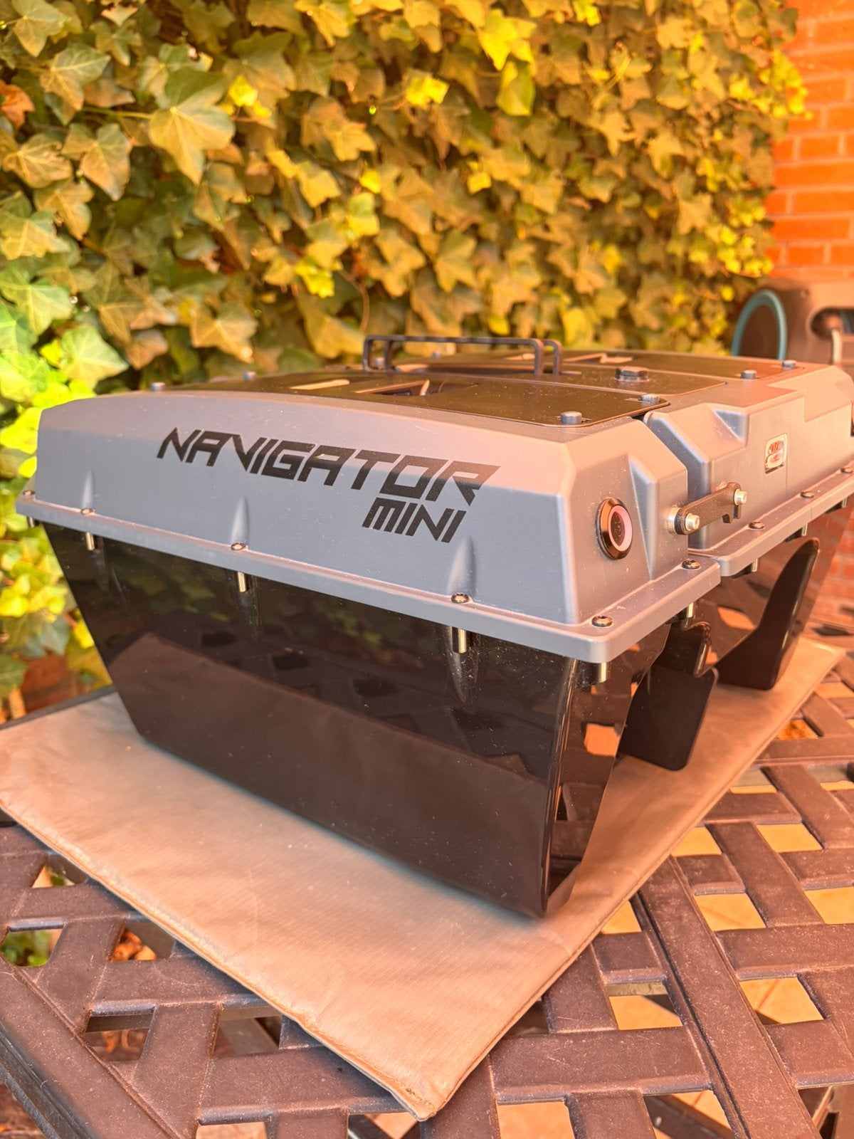 Navigator Mini voerboot / baitboat, Watersport en Boten, Ophalen, Zo goed als nieuw, Overige typen