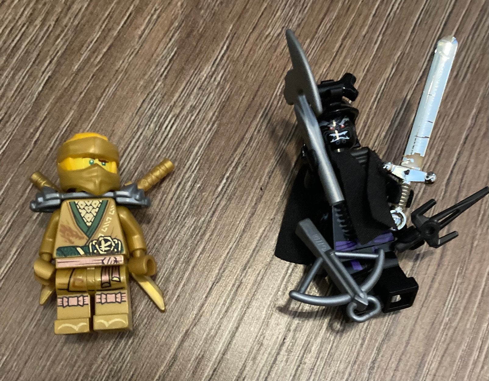 gouden loyd en lord garmadon, Verzamelen, Ophalen, Zo goed als nieuw