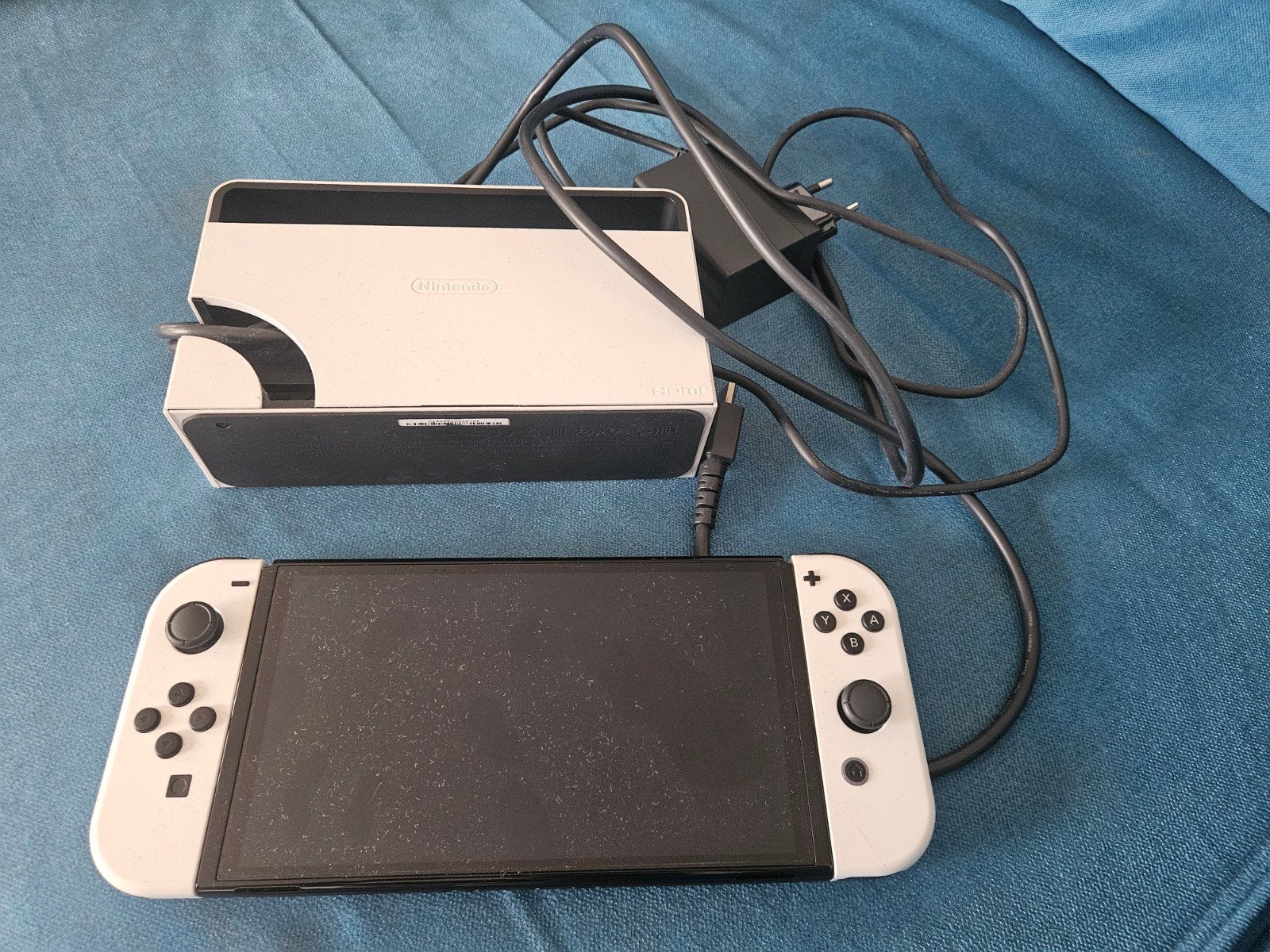 Nintendo Switch OLED Wit met Dock en Hoes, Spelcomputers en Games, Ophalen of Verzenden, Zo goed als nieuw, Met 2 controllers