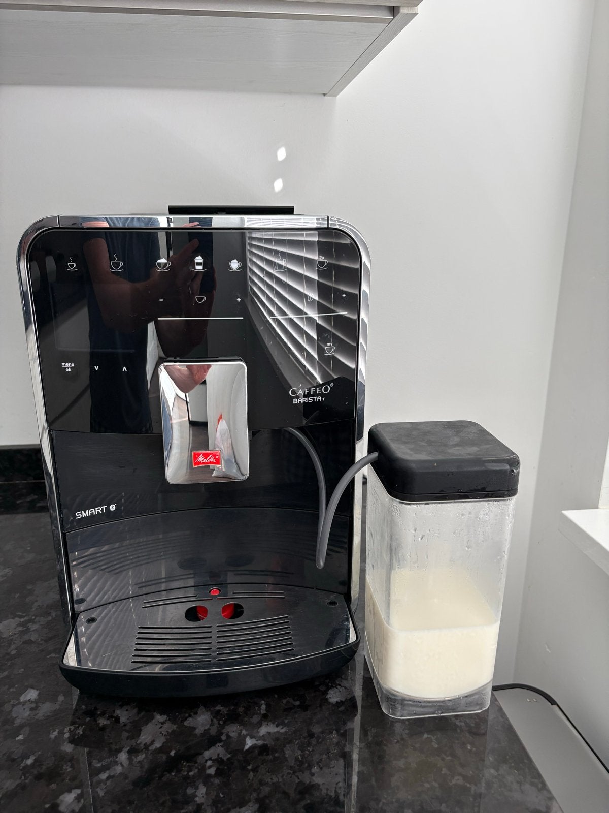 Melitta Caffeo Barista T volautomatische koffiemachine, Ophalen, Afneembaar waterreservoir, Gebruikt, 10 kopjes of meer