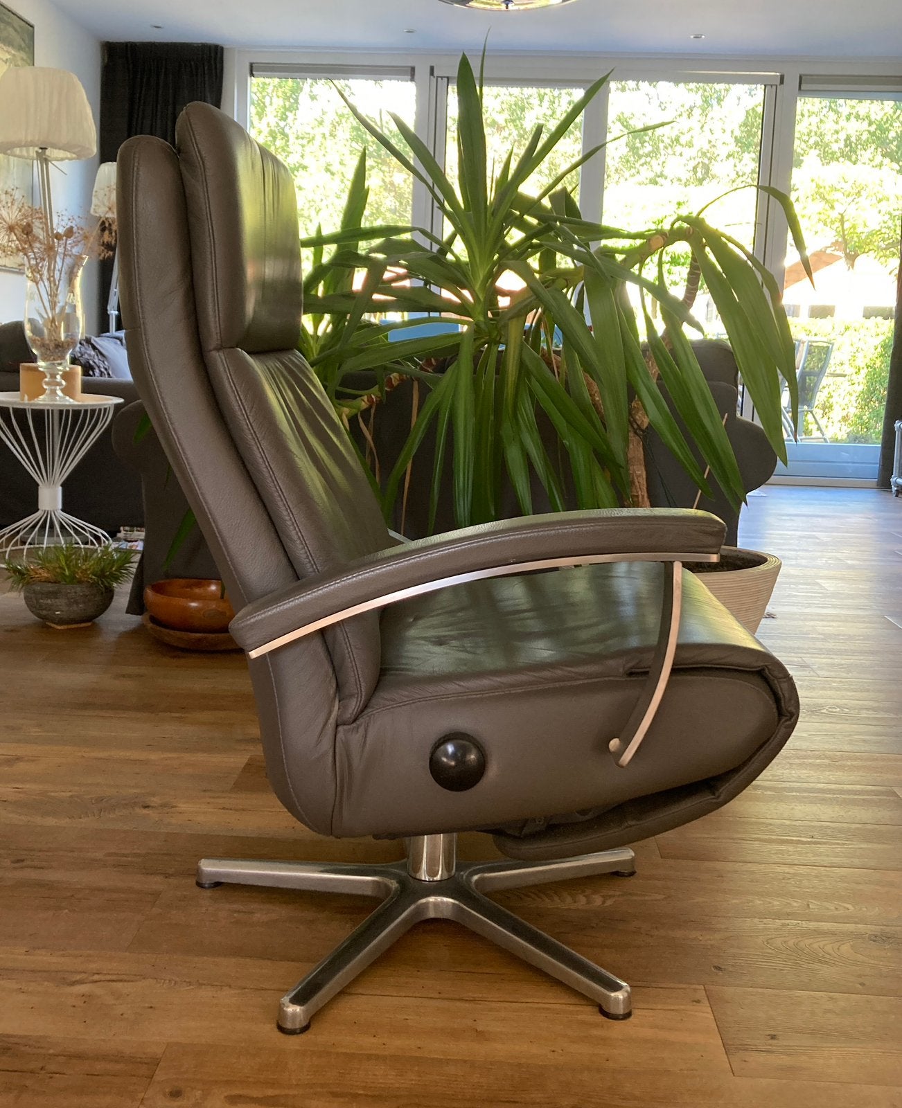 Relaxfauteuil/stoel - afgebroken armleuning