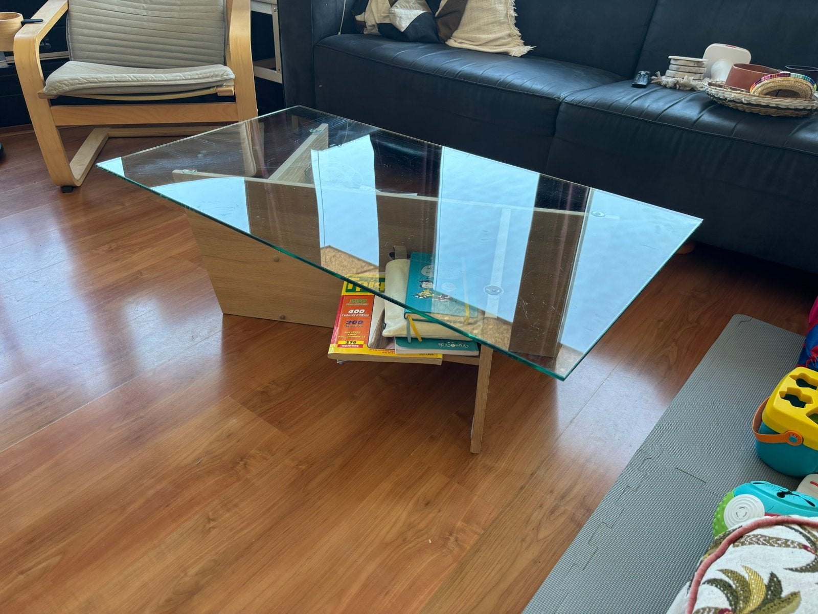 Glass Coffee table [Excellent Condition], Ophalen, 50 tot 150 cm, Zo goed als nieuw, 10 m² of meer