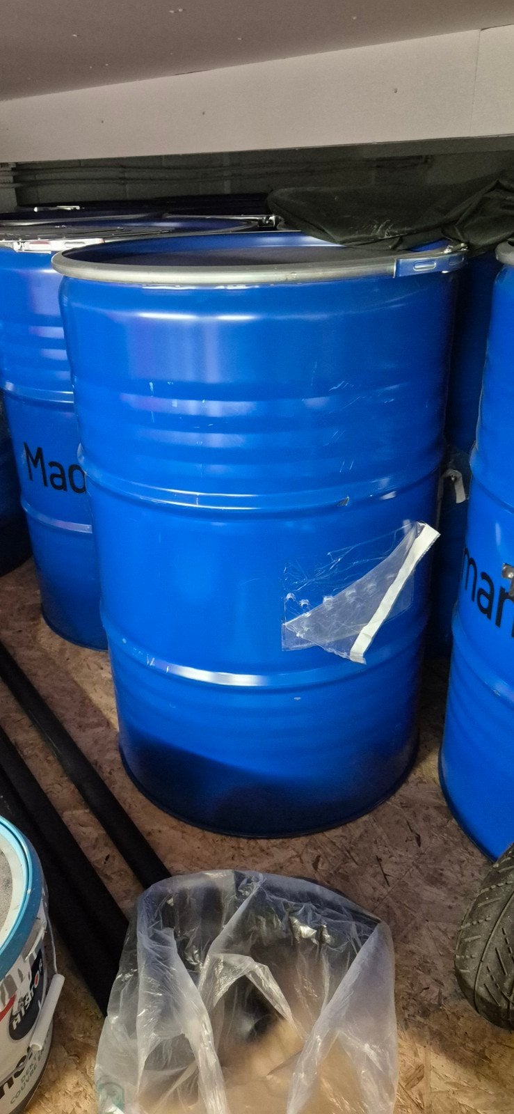 200 liter olievaten - brandschoon en in nieuwstaat, Ophalen, Zo goed als nieuw