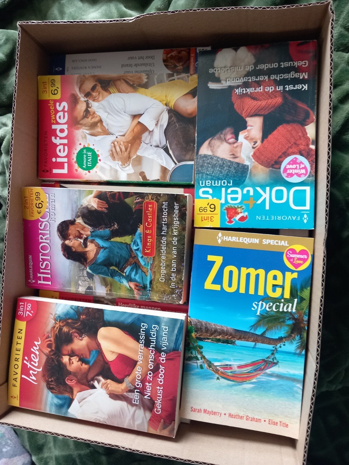 35 Harlequin Roman Boekjes - Dokter, Intiem, Liefdes & meer, Ophalen of Verzenden, Gelezen
