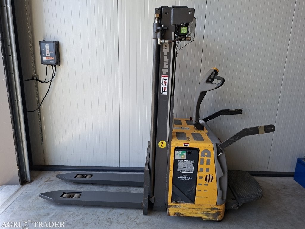 Atlet Elektrische stapelaar 1400 kg freelift, Doe-het-zelf en Verbouw, Palletwagens en Pompwagens, Gebruikt, -, Niet opgegeven