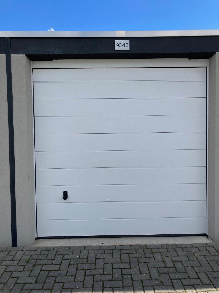 VOORDELIG: PER DIRECT TE HUUR: Opslag, Garage, Tilburg 7x3x3, Auto diversen, Autostallingen en Garages