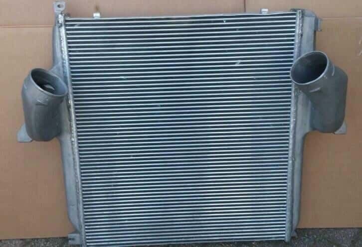 Mercedes MP2-3 INTERCOOLER ruil 9425010201R, Auto-onderdelen, Ophalen, -, Motor en Toebehoren, -