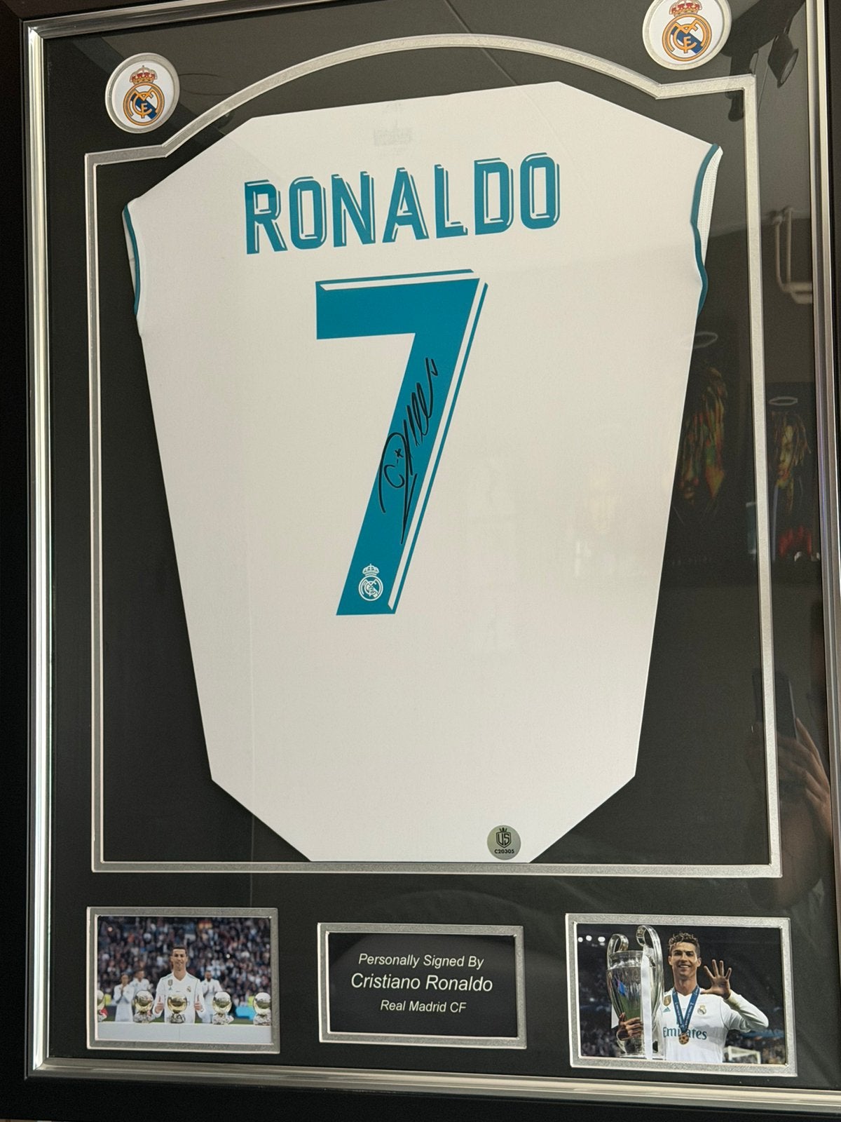 Cristiano Ronaldo gesigneerd shirt Real Madrid 2017/18 + COA, Verzamelen, Sportartikelen en Voetbal, Ophalen of Verzenden, Zo goed als nieuw