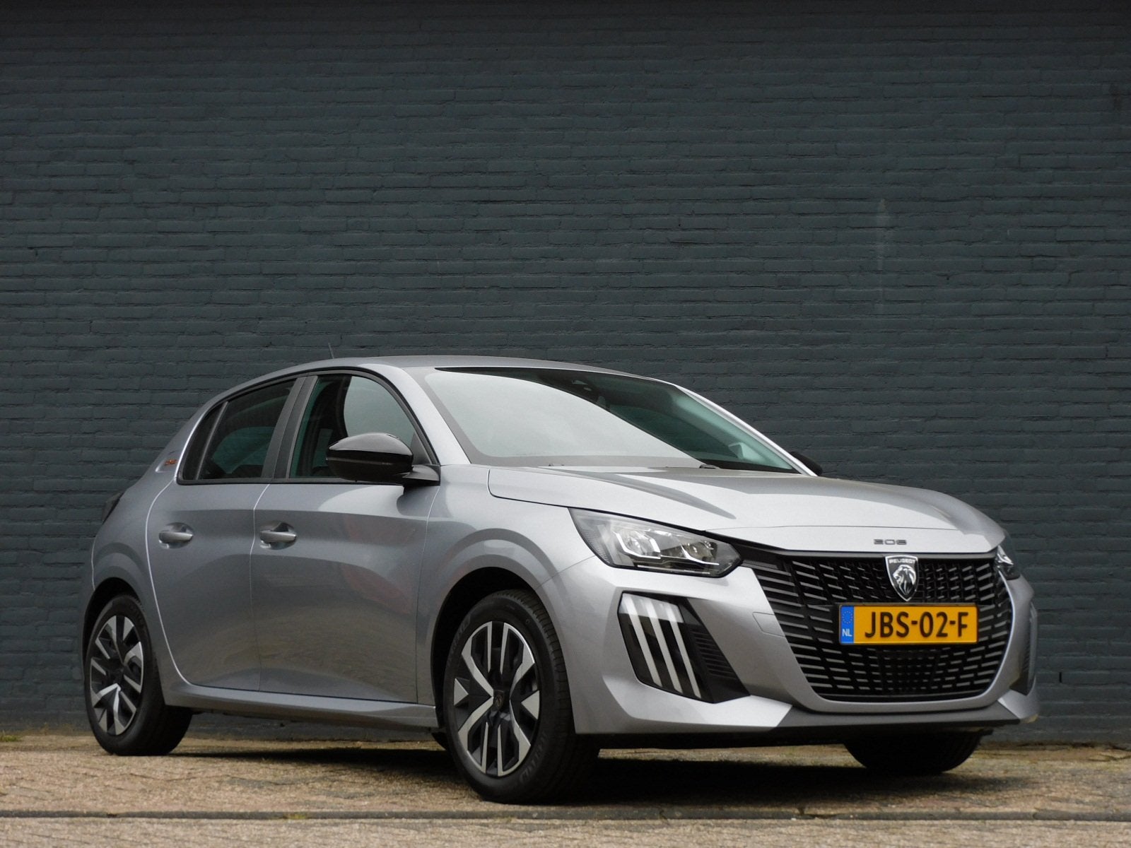 Peugeot 208 1.2 PureTech 100 Style CARPLAY/ANDROID! CRUISE!, Voorwielaandrijving, Gebruikt, Handgeschakeld, 19 km/l