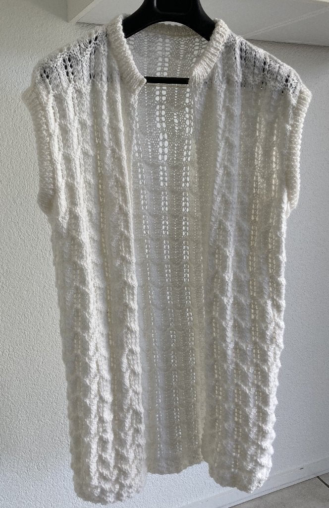 mouwloos lang hes vest mt 42 44 NIEUW, Ophalen of Verzenden, Nieuw, Maat 42/44 (L), Wit