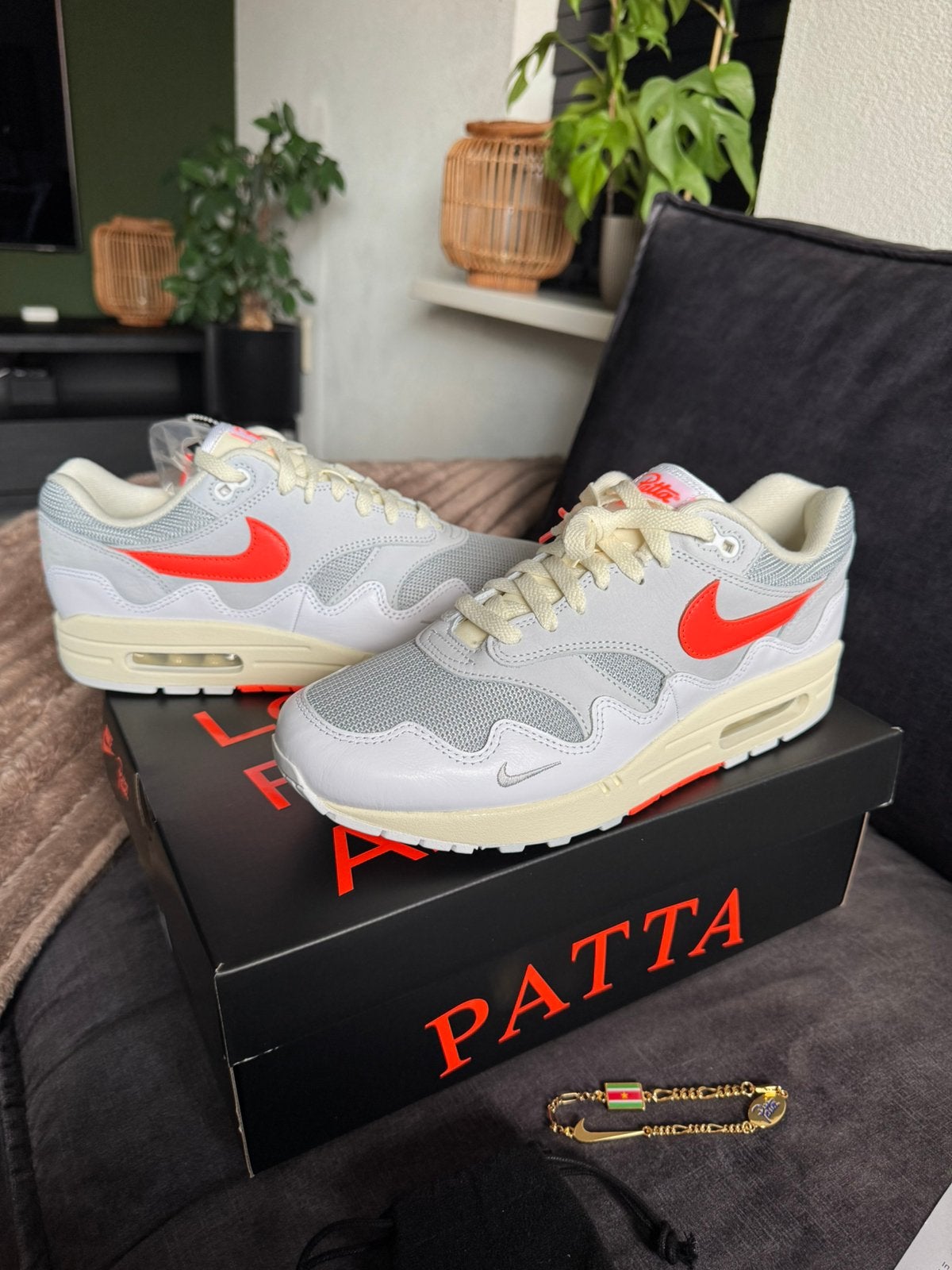 Patta x Nike air max 1 US 9.5 EU 43, Kleding | Heren, Wit, Nieuw, Ophalen of Verzenden, Sneakers of Gympen