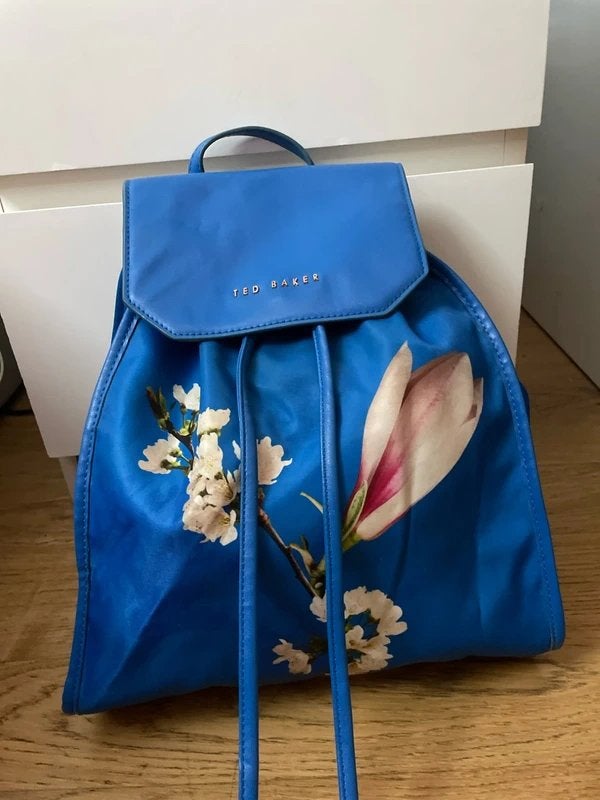 Ted Baker rugzakje in blauw met mooi bloemdessin, Verzenden, Zo goed als nieuw, Overige kleuren, Overige typen