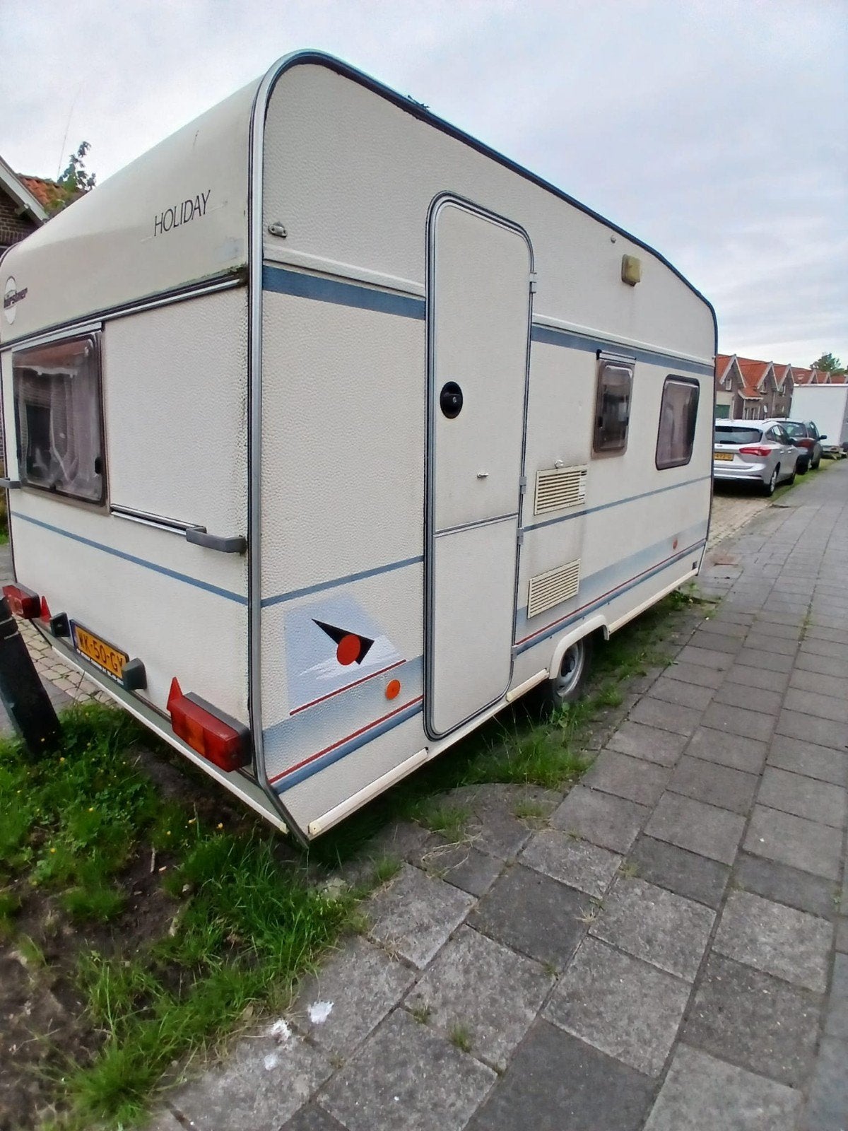 Zeer nette Burstner, Rondzit, Tot en met 4, Stabilisator, Particulier
