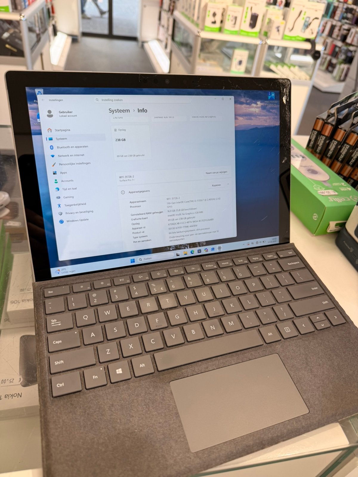 Microsoft Surface pro 7+ 16GB/256GB (beschadigd), Computers en Software, Ophalen, Zo goed als nieuw, 13 inch, 2 tot 3 Ghz