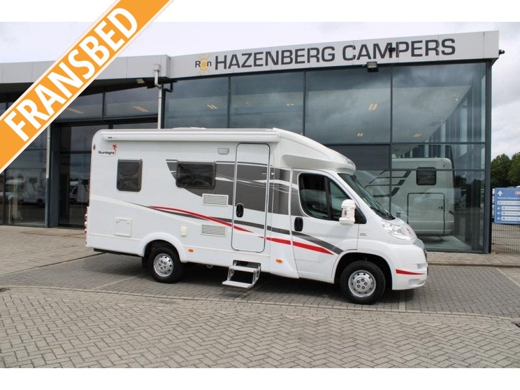 Caravans And Camping Compacte