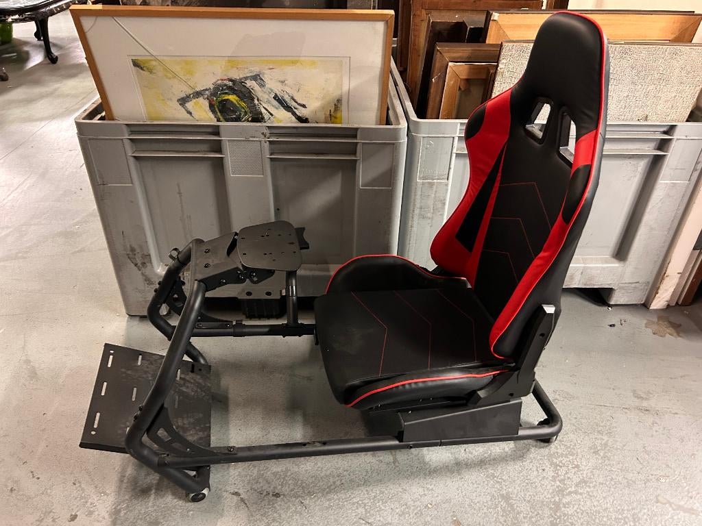 Mooie gaming stoel in frame voor Flight of Racing Simulators, Ophalen, Gaming bureaustoel, Zo goed als nieuw, Zwart