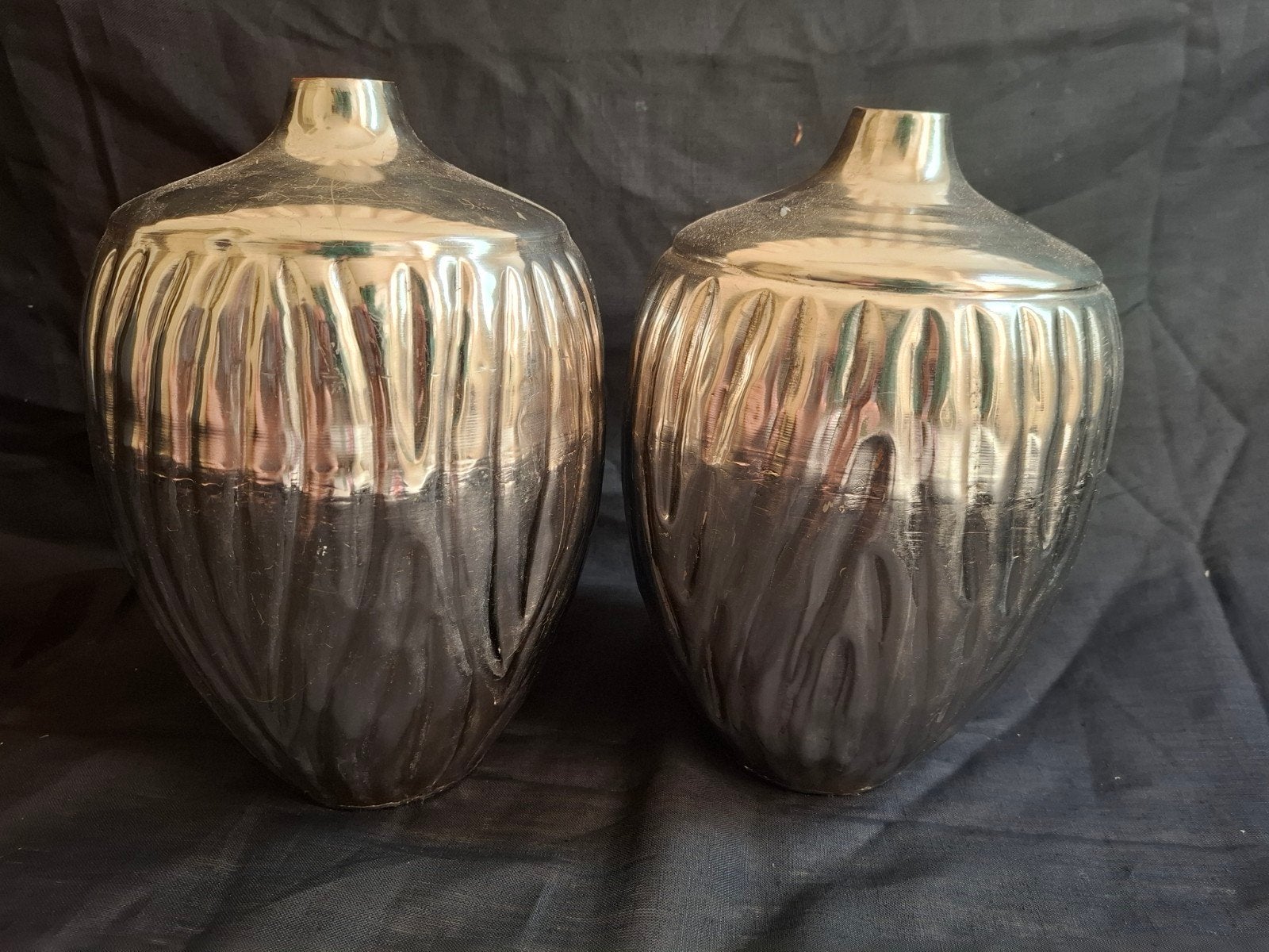 Set van 2 nikkelen vazen, 30cm hoog - koopje!, Ophalen, Gebruikt, Met patroon/structuur, Metaal