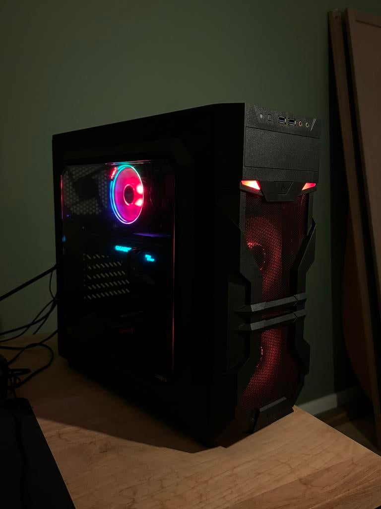 LED Gaming PC, Computers en Software, Desktop Pc's, Ophalen, Zo goed als nieuw, Gaming, SSD
