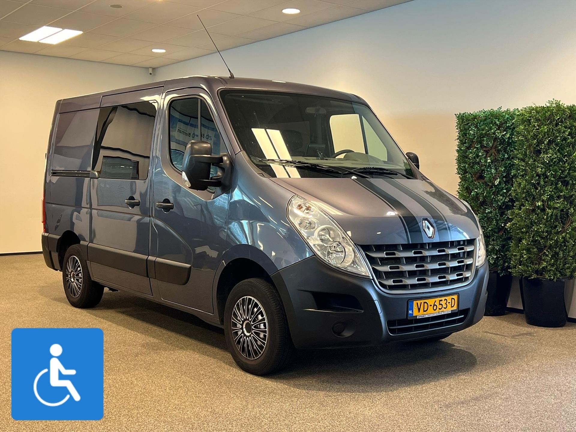 Renault Master L1H1 Rolstoelbus (airco), Auto's, Bestelauto's, 13 km/l, Gebruikt, Zwart, 4 cilinders
