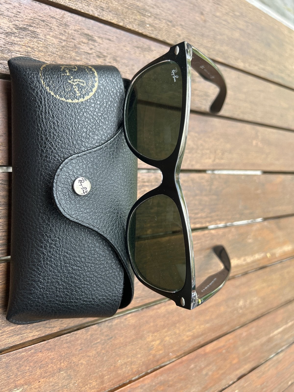 Ray-Ban New Wayfarer Zonnebril RB 2132 6052, Zonnebril, Zwart, Ophalen of Verzenden, Zo goed als nieuw