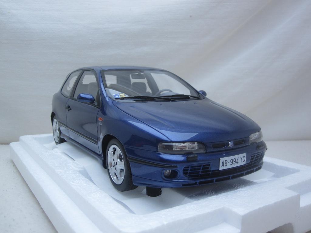 Fiat Bravo 2.0 HGT 1995 blauw metallic 1:18 LaudoRacing, Hobby en Vrije tijd, Modelauto's | 1:18, Ophalen of Verzenden, Nieuw