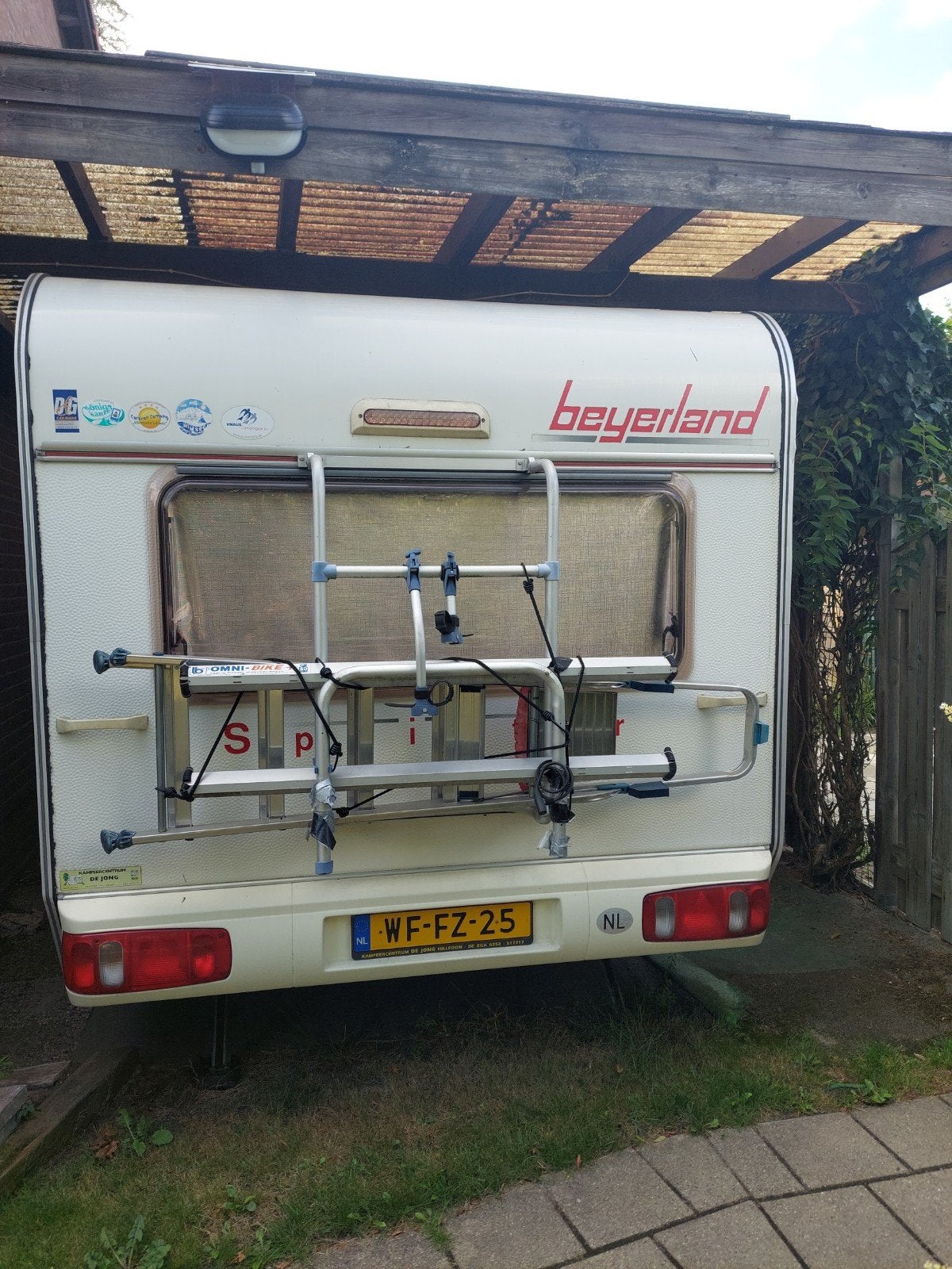 caravan Beijerland 443, Caravans en Kamperen, Caravans, Frans bed, Treinzit, 750 - 1000 kg, Particulier