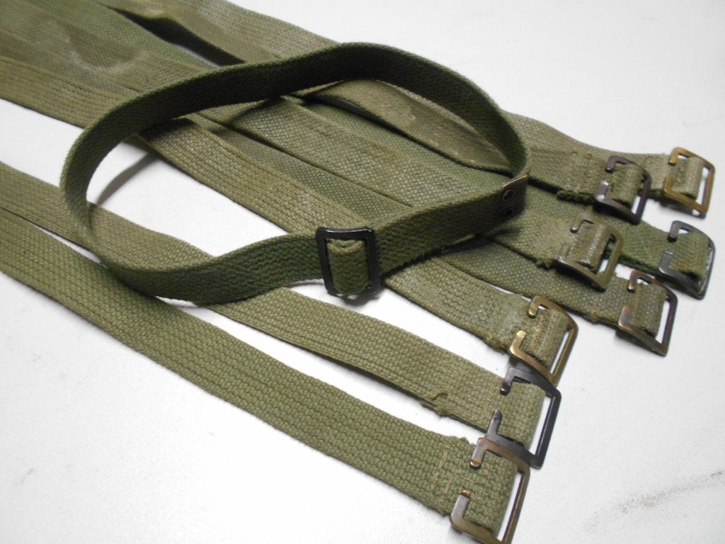 Webbing riempjes effen groen Nederlands leger Daf YA, Nekaf, Ophalen of Verzenden, Landmacht, Nederland, Overige typen