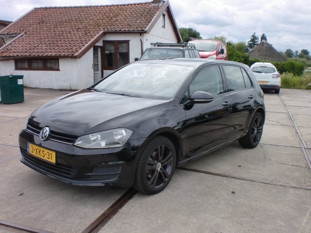 Volkswagen Golf 1.2TSI BLEUMOTION AIRCO CRUISE LEASE€103, Voorwielaandrijving, Euro 5, 86 pk, Gebruikt