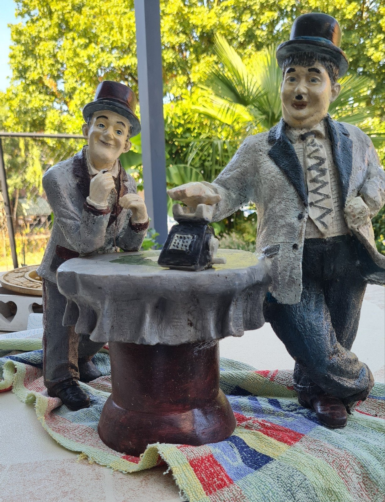 Laurel en Hardy, Ophalen