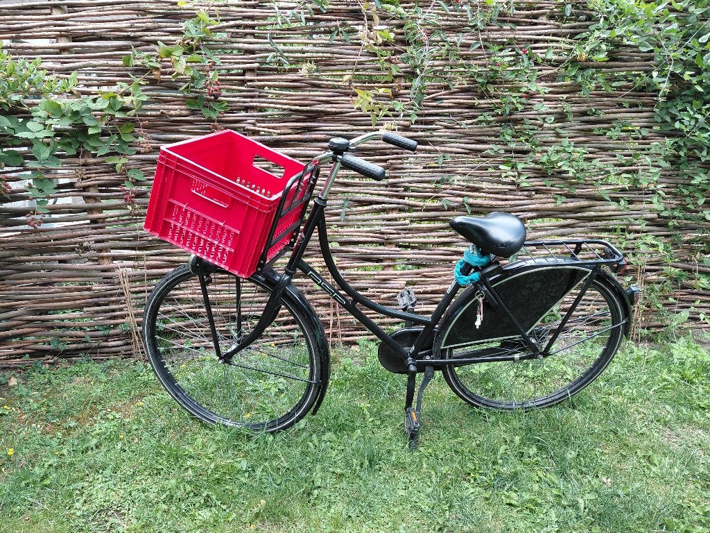 Zwarte Omafiets met Krat - merk BSP, Fietsen en Brommers, Ophalen, Terugtraprem, Gebruikt, 47 tot 50 cm