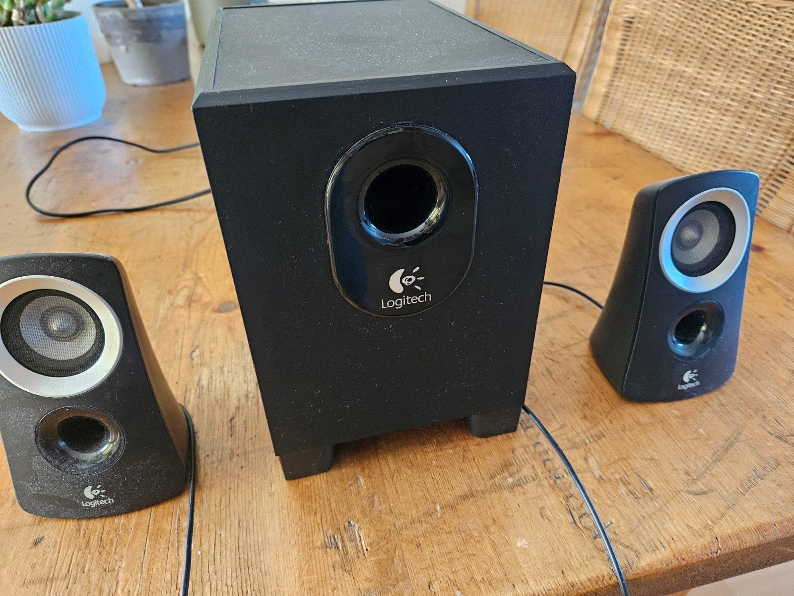 Logitech Z313 2.1 Luidsprekerset met subwoofer, Computers en Software, Pc speakers, Ophalen, Gebruikt, Audiokanaal 2.1, Logitech