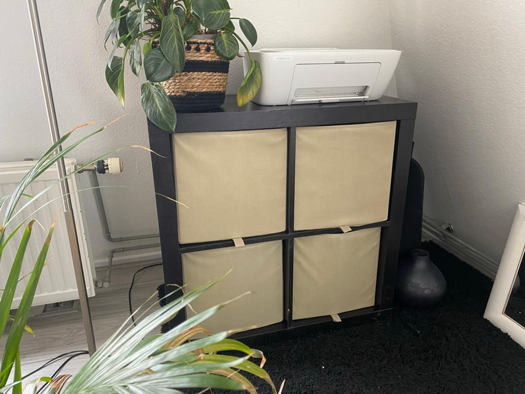 Kallax kast met 4 vakken en opbergboxen, Huis en Inrichting, Kasten | Overige, Gebruikt, Ophalen