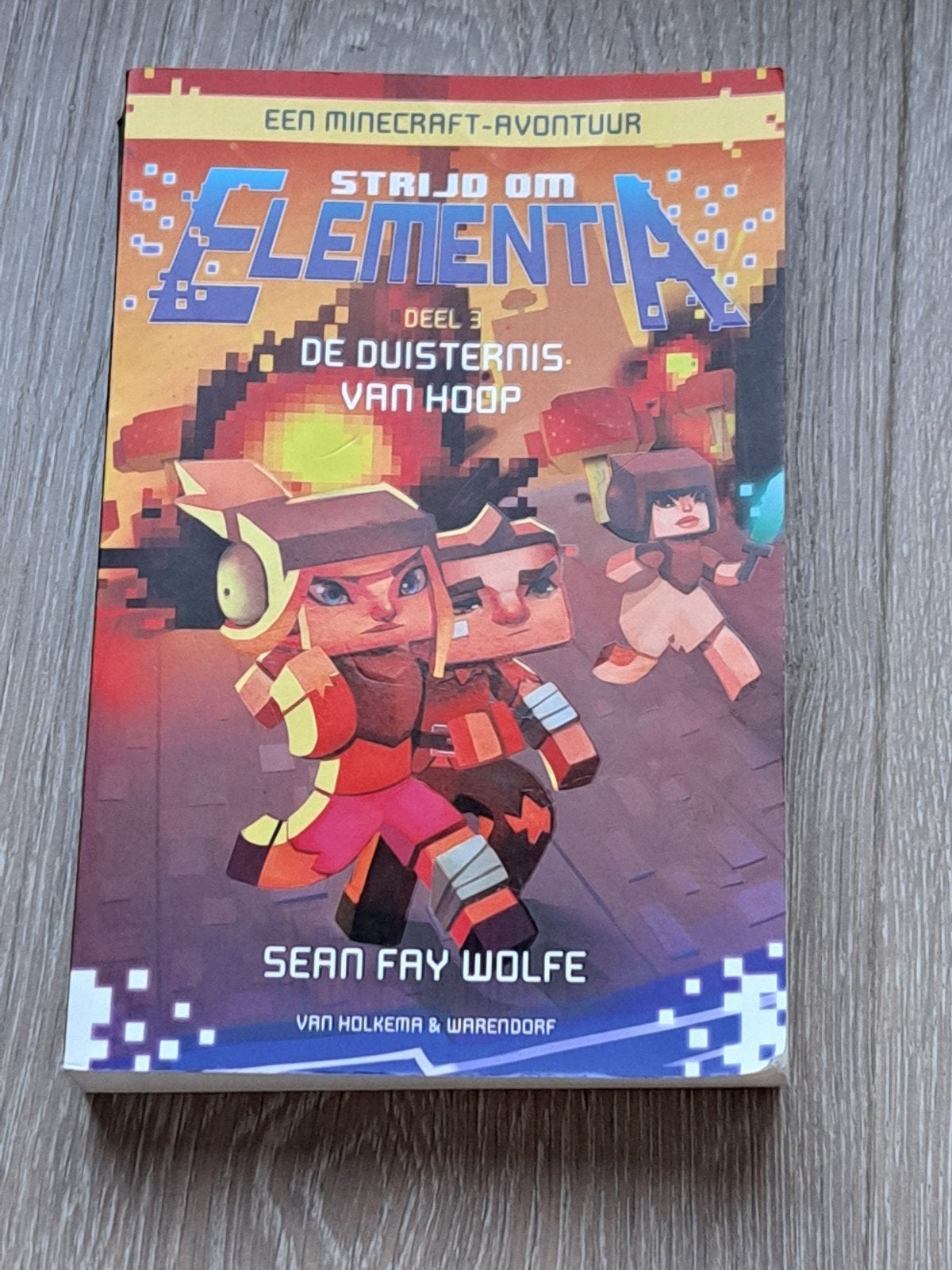 2 Minecraft boeken: In de Game en Strijd om Elementia, Boeken, Ophalen of Verzenden, Gelezen