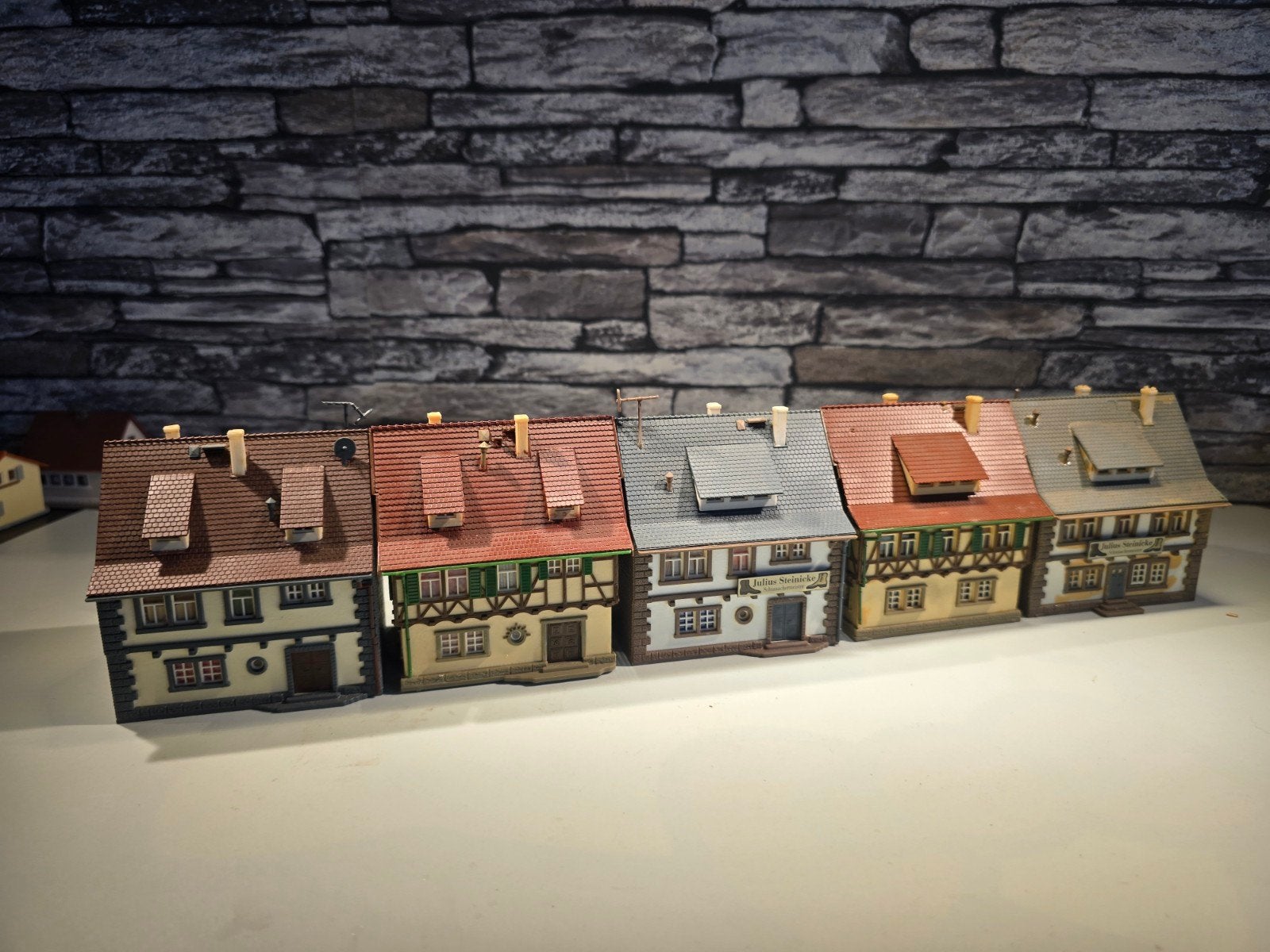 Rijtjeshuizen woningen N spoor modeltrein 1:160, Overige merken, Gebruikt, Gelijkstroom of Wisselstroom, Brug, Tunnel of Gebouw