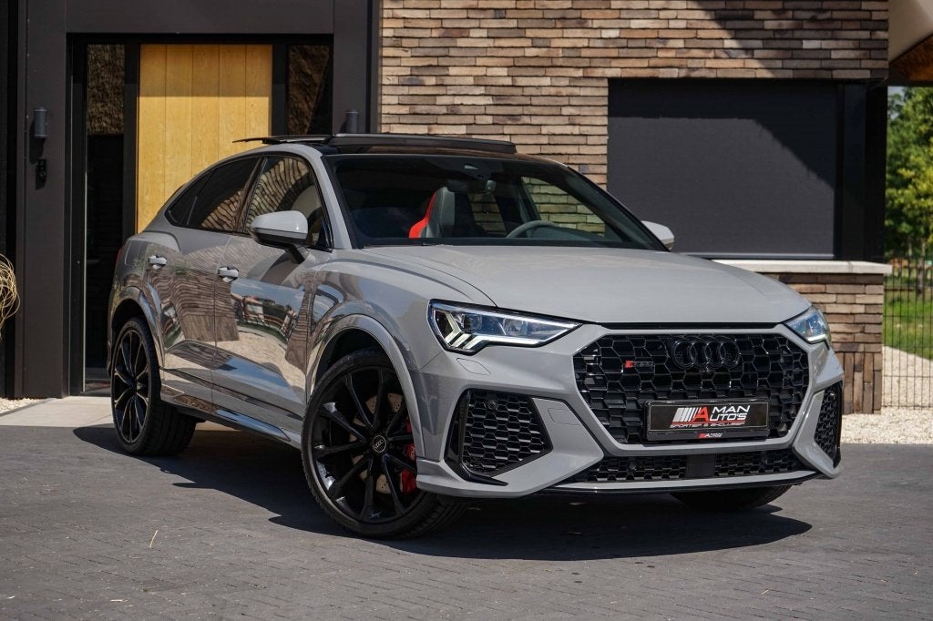Audi RSQ3 2.5 TFSI Quattro Sportback RS Q3 Pano/Sonos/RED-RS, Auto's, Automaat, Dealer onderhouden, Gebruikt, Euro 6