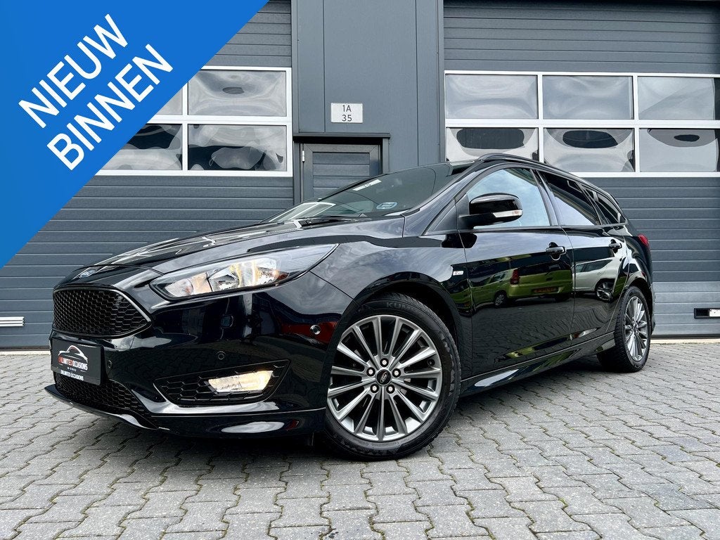Ford Focus Wagon 1.0 ST-Line *CARPLAY*CAMERA*125PK*VOL, Automatische klimaatregeling, Gebruikt, Euro 6, Zwart