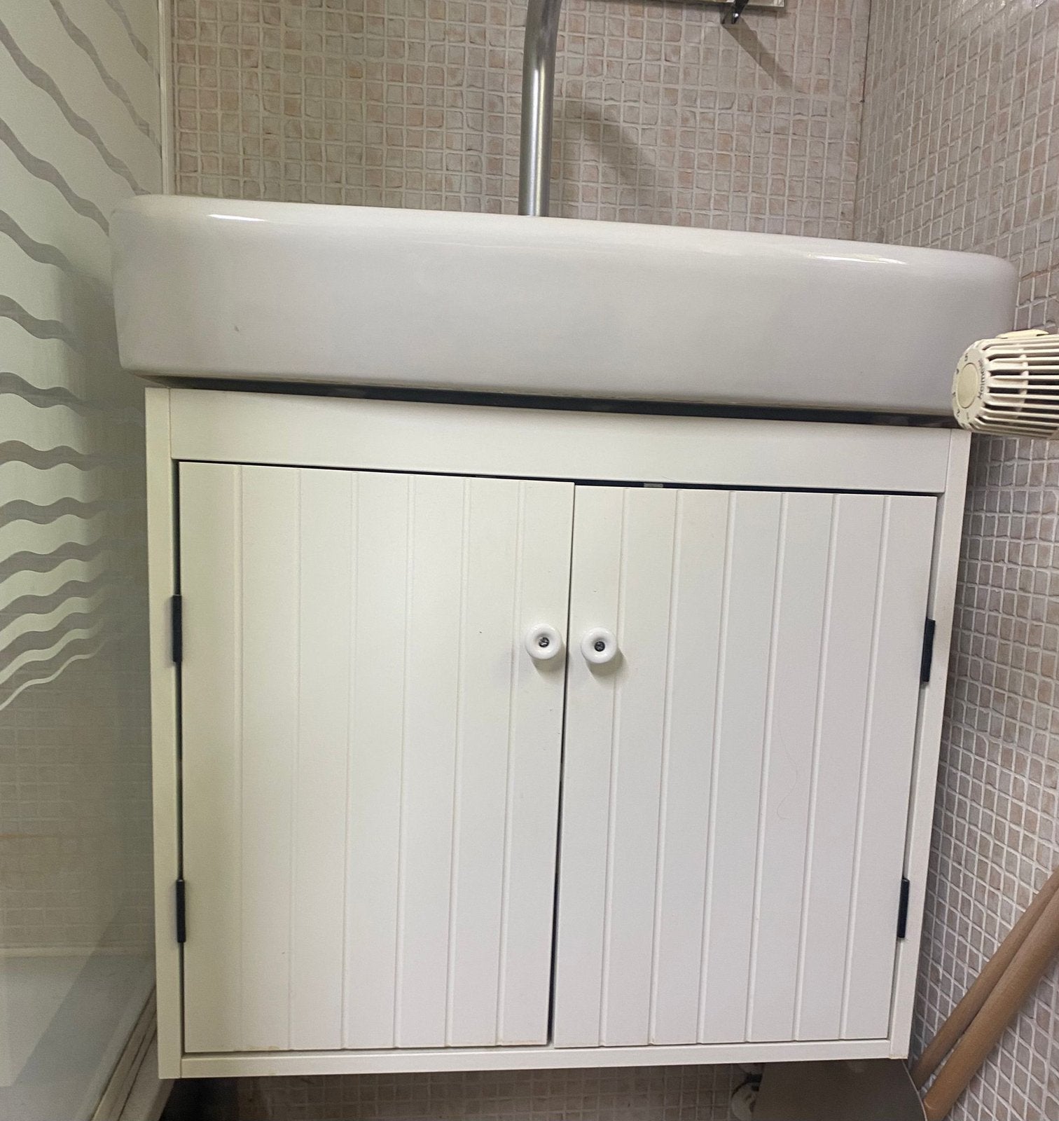 Wastafel en kastje (wit) van IKEA + kraan, Huis en Inrichting, Ophalen, Zo goed als nieuw