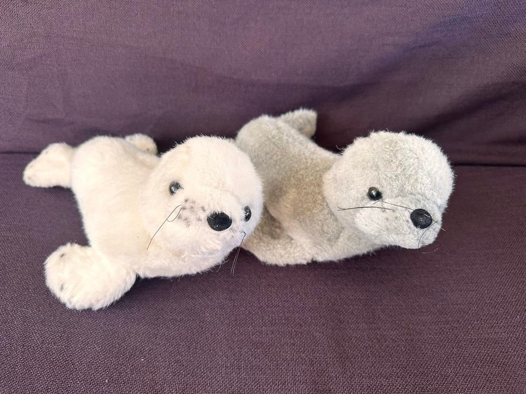 Knuffel zeehondenpup - wit en grijs, Kinderen en Baby's, Speelgoed | Knuffels en Pluche, Ophalen, Zo goed als nieuw, Wit, Overige typen