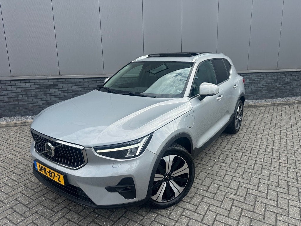 Volvo XC40 1.5 T5 ULT. BRIGHT+Leder en Pano Dak+Plug in, Auto's, Euro 6, 1712 kg, Bedrijf, Hybride Elektrisch/Benzine