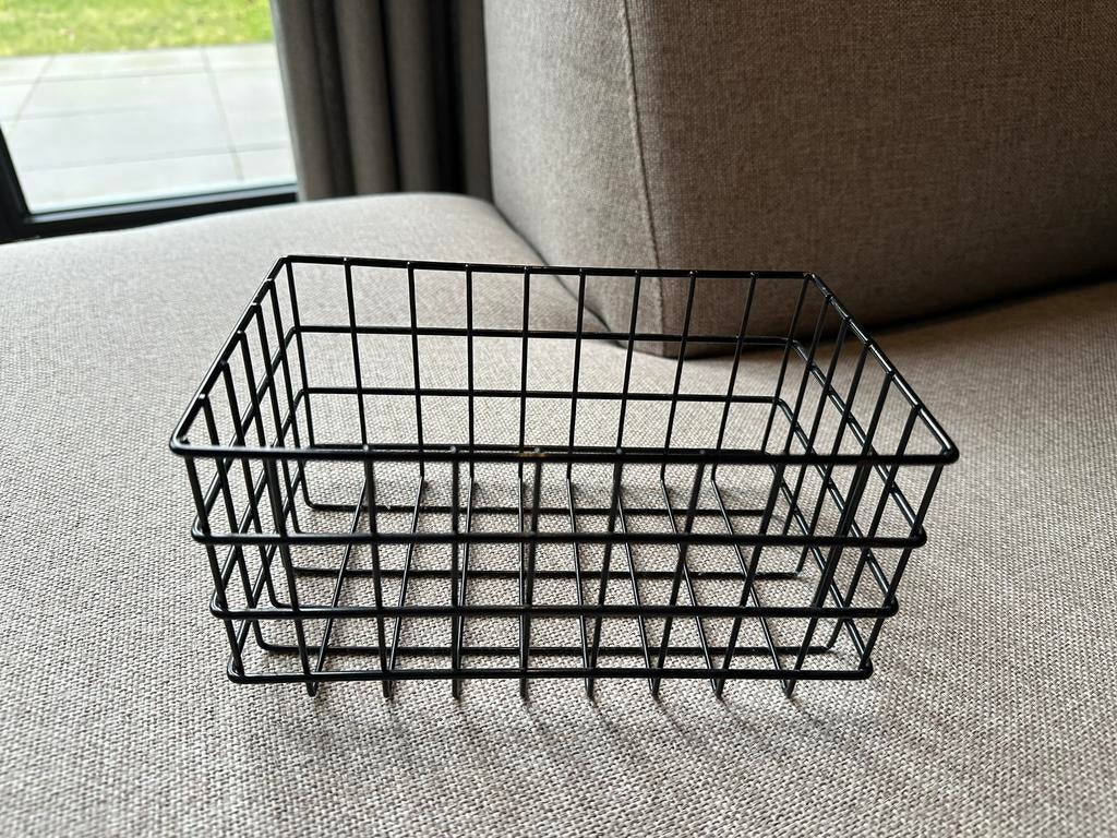 Metalen opbergbakje zwart, Ophalen of Verzenden, Zo goed als nieuw, Rechthoekig, Overige materialen