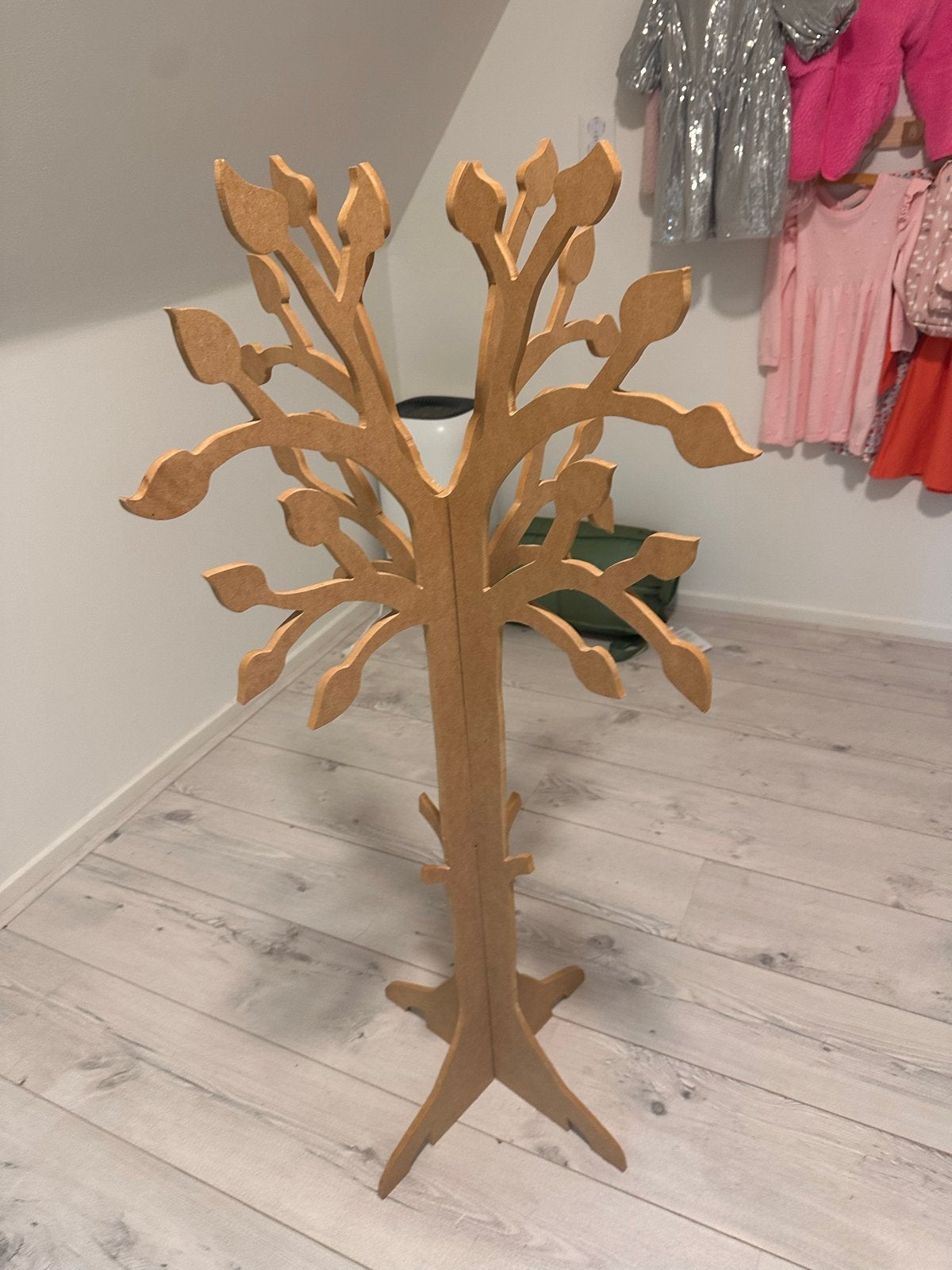Unieke houten kinder kapstok in boomvorm, Ophalen, 100 tot 150 cm, Zo goed als nieuw, Kinderkapstok