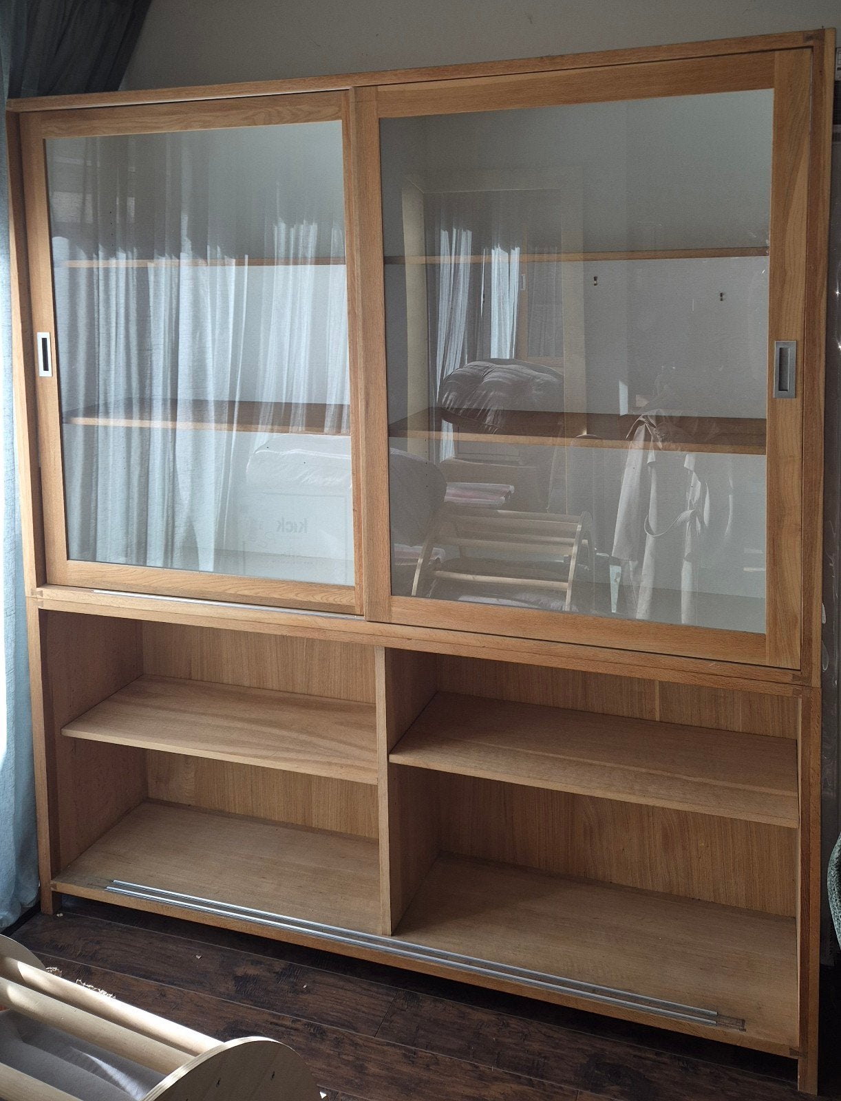 Strakke massieve en grote vitrinekast, zie omschrijving!, Ophalen, Glas, 200 cm of meer, 200 cm of meer
