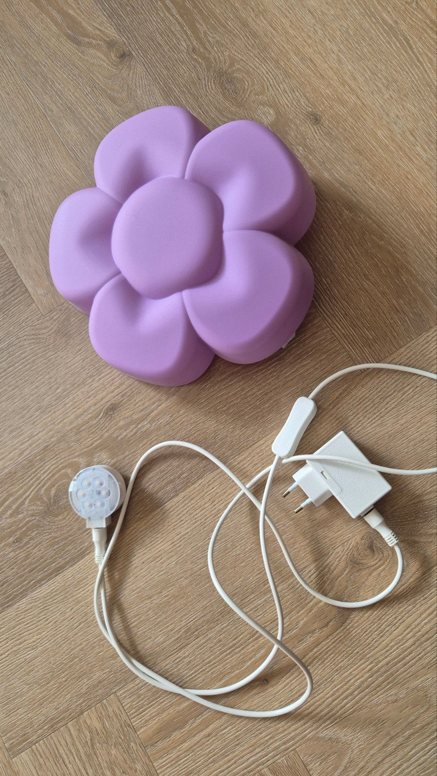 IKEA UPPYST wandlamp bloem paars lila, Kunststof, Gebruikt, Bedlamp, IKEA