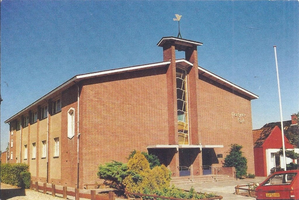 Bedum Gereformeerde Martyria Kerk gelopen ansichtkaart A1413, Ophalen of Verzenden, 1980 tot heden, Gelopen