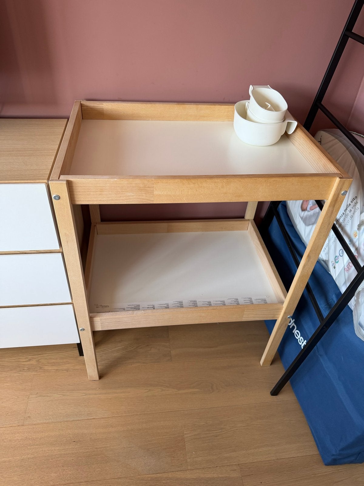 Ikea ledikant met handige bakjes, Ophalen of Verzenden, Gebruikt