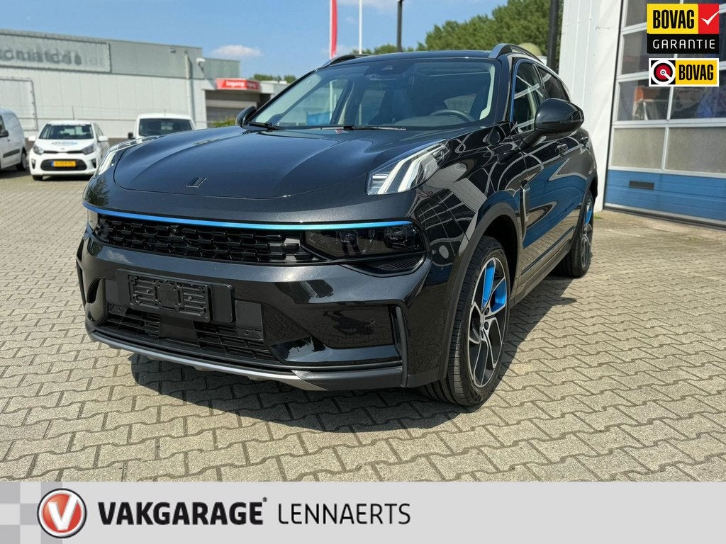 Lynk & Co 01 1.5 PHEV HYBRID 261 PK 6.6kw lader (BOVAG/RIJKL, 12 maanden, Stof, Gebruikt, Zwart
