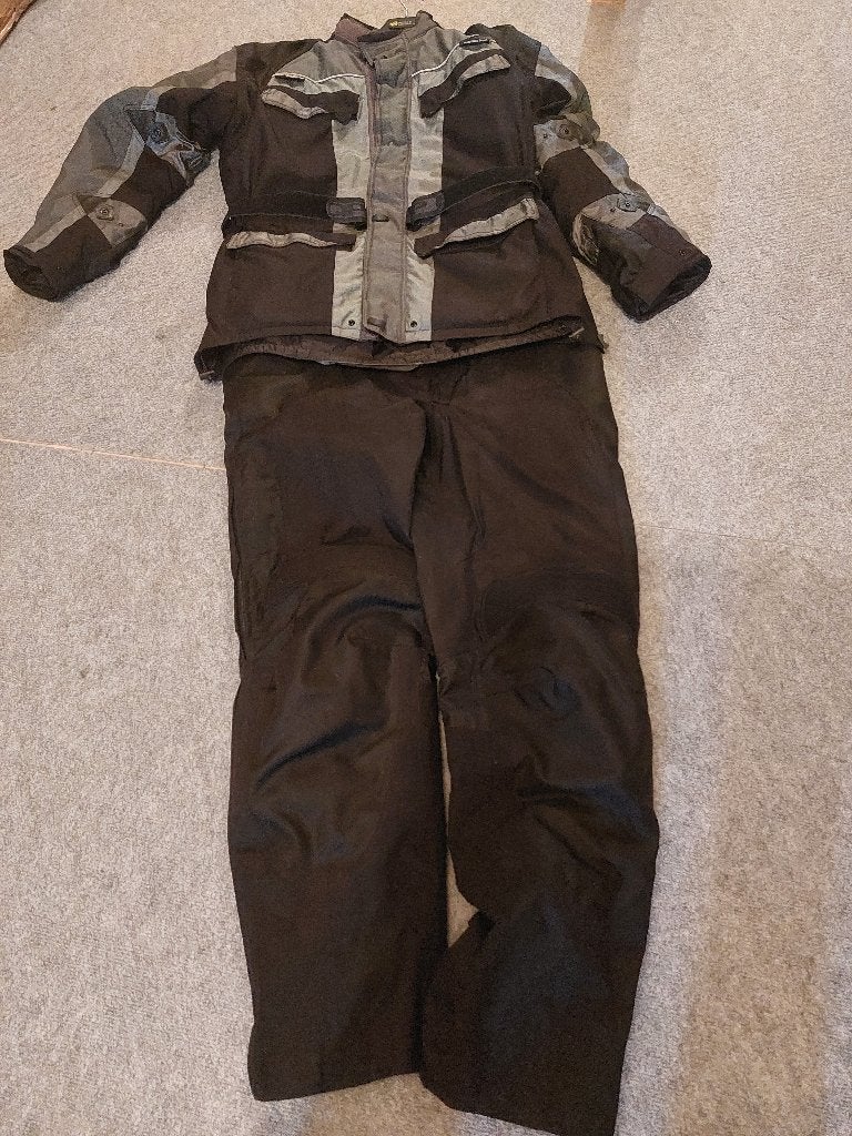 Compleet winter motorpak (kleur grijs/zwart), Motoren, Kleding | Motorkleding, Ophalen, Tweedehands, Heren, Combipak