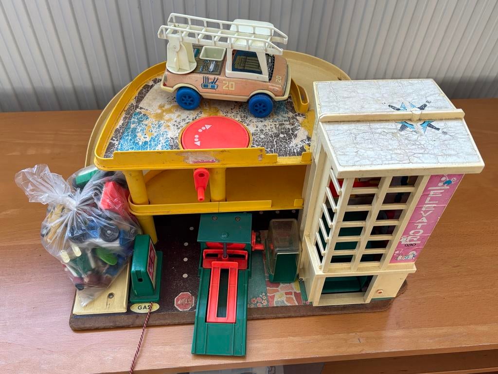 Vintage Fisher-Price Garage met auto's, Ophalen of Verzenden, Gebruikt